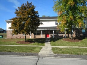 Building Photo - 2240 Sylvan Way