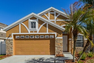 Building Photo - 14527 Huntcliff Park Way