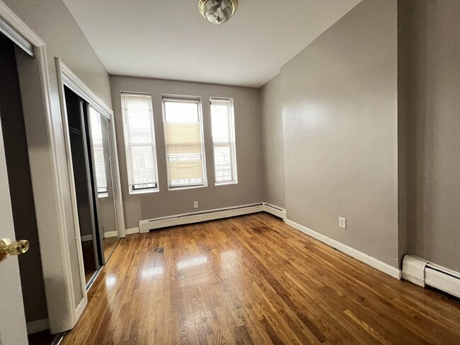 5110 Palisade Ave 10 - 5105 Palisade Ave