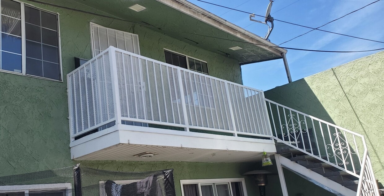 Photo - 11749 4th Ave (Lynwood, CA)