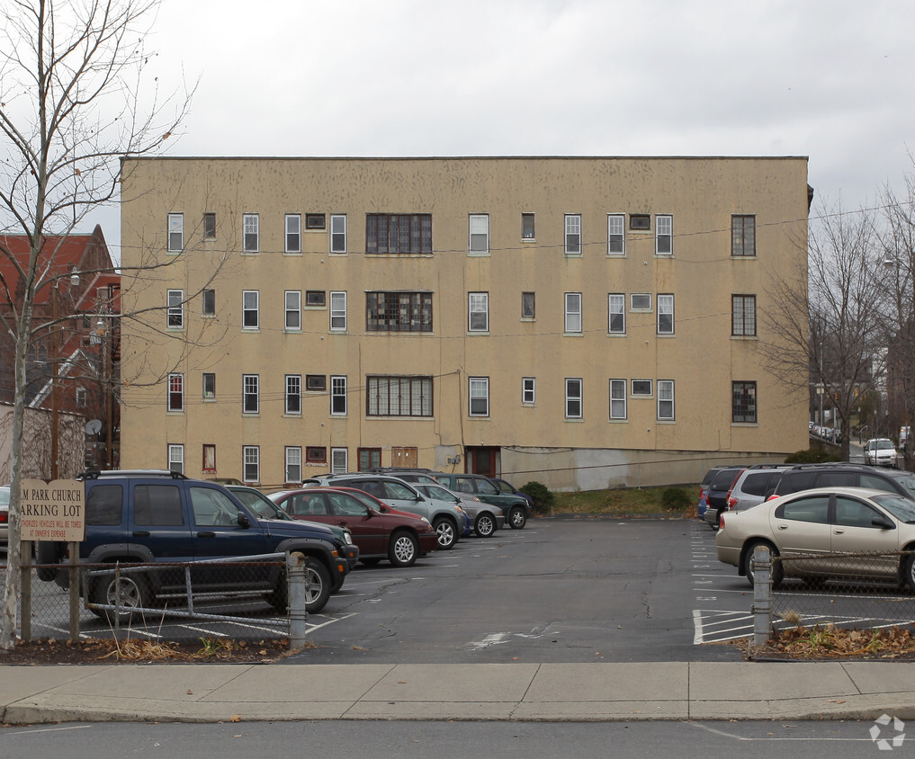 Building Photo - Central Apartments