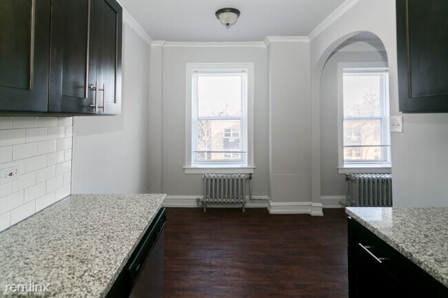 Foto del edificio - 6748 N Ashland Ave