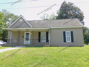 Building Photo - 618 Glencoe St