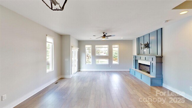 Foto del edificio - 208 Walnut Ave