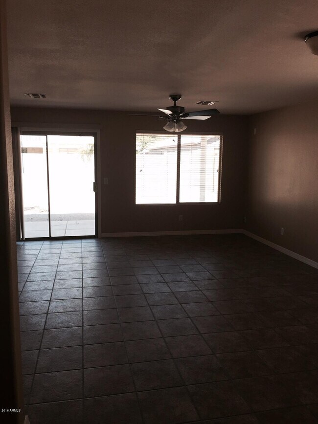 Foto del edificio - 16210 N 162nd Dr