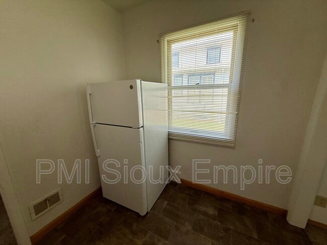 Foto del edificio - 133 S Summit Ave