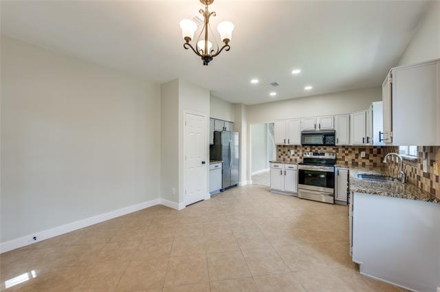 Foto del edificio - 7941 Flagstone St