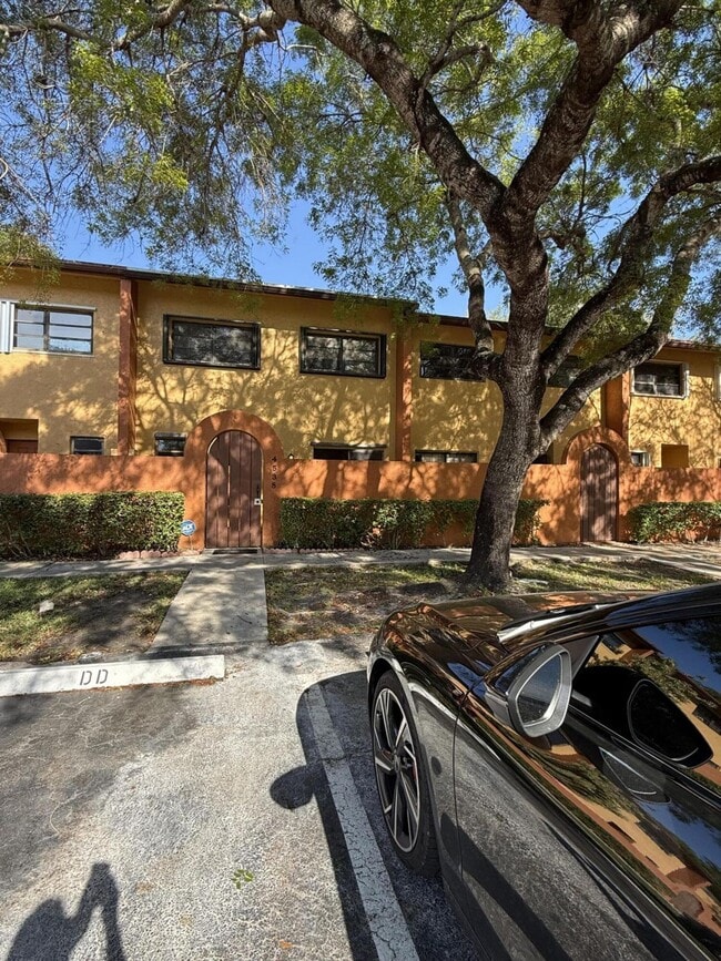 Building Photo - 4538 NW 90th Ave