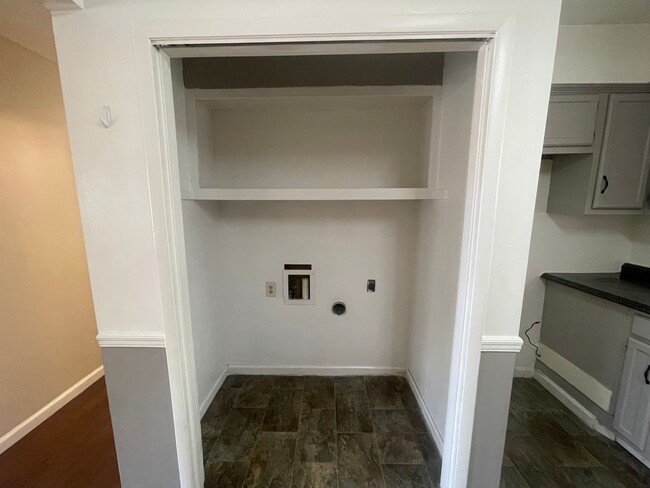 Foto del edificio - 3/1 on Sandlin Rd Available 9/9/24!!
