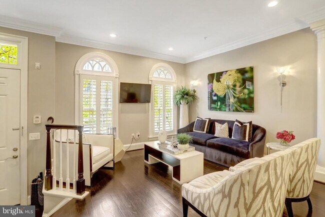 Foto del edificio - 422 Pendleton St