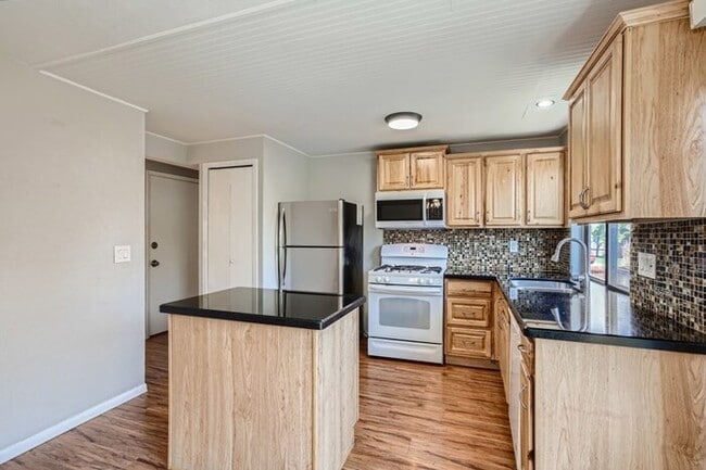 Building Photo - 8092 Lee Ct, Arvada, CO, 80005