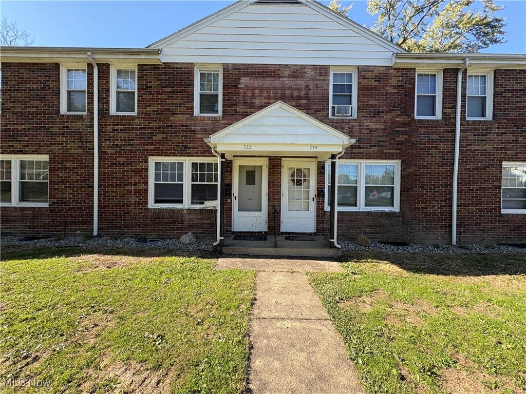 Foto principal - 732 West St