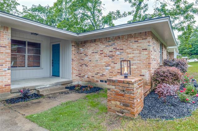 Building Photo - 2314 Rockyglen Dr
