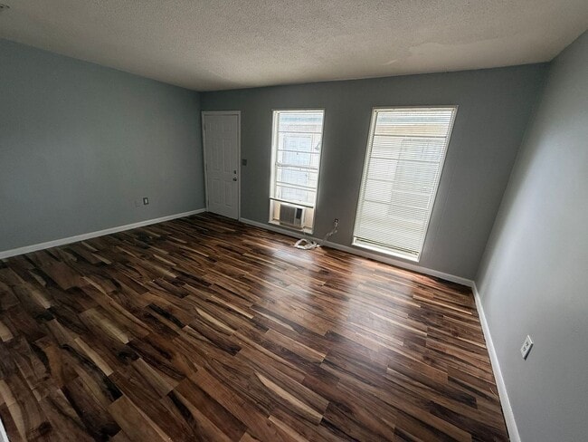Building Photo - Mulberry Terrace Apartments