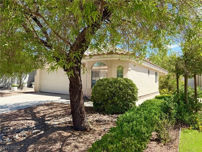 Building Photo - 820 Binbrook Dr