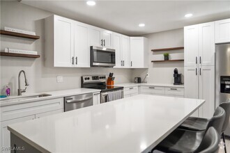 Building Photo - 17309 Timber Oak Ln