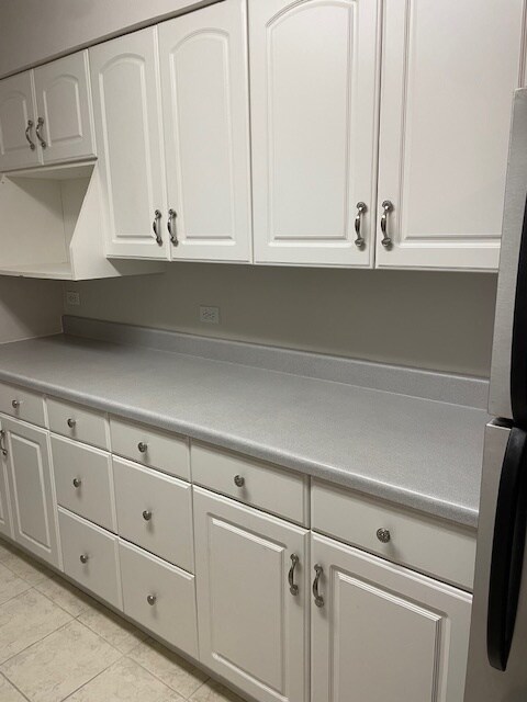 Foto del edificio - 2730 Mitchell Dr