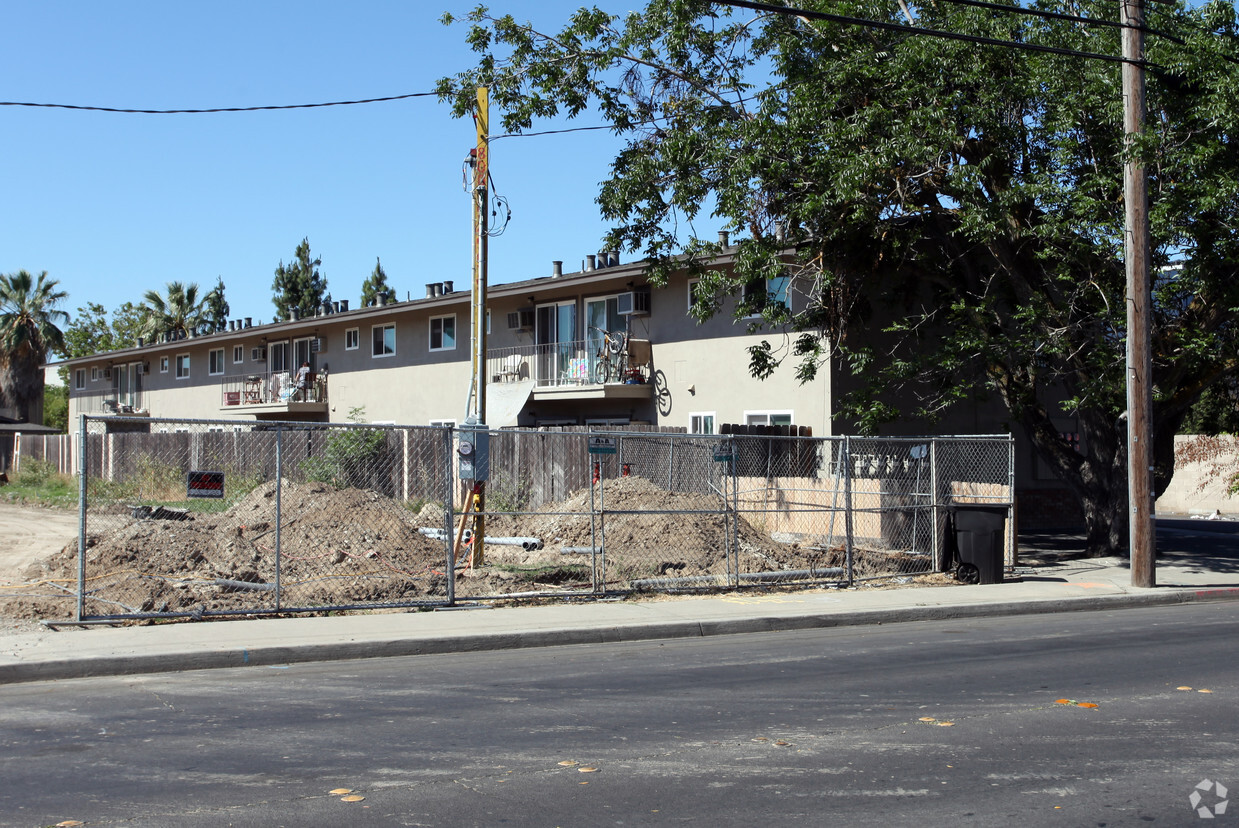 Foto del edificio - 168 E Granger Ave