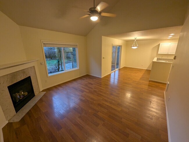 Foto del edificio - 3144 SE Sternwheeler Dr