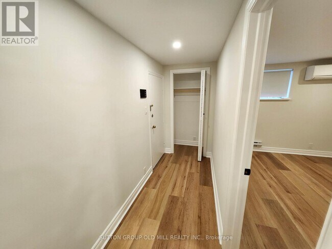 Photo du bâtiment - 668-668 Willard Ave