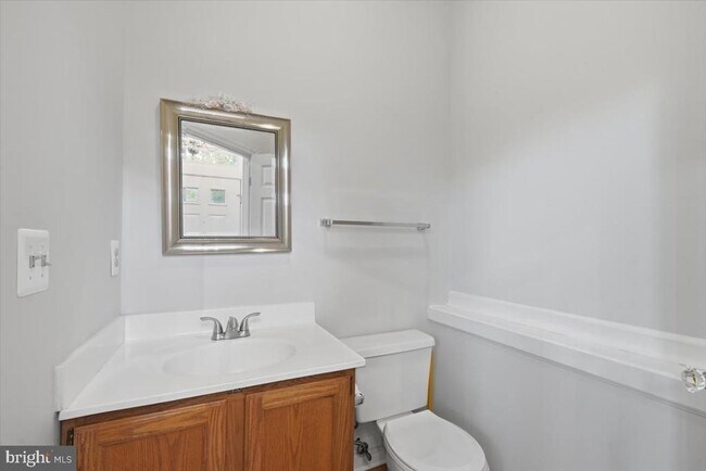 Foto del edificio - 5718 Croatan Ct