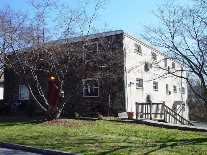 Primary Photo - 518 W Biddle St