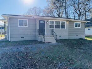 Building Photo - 4720 Pawnee Trail