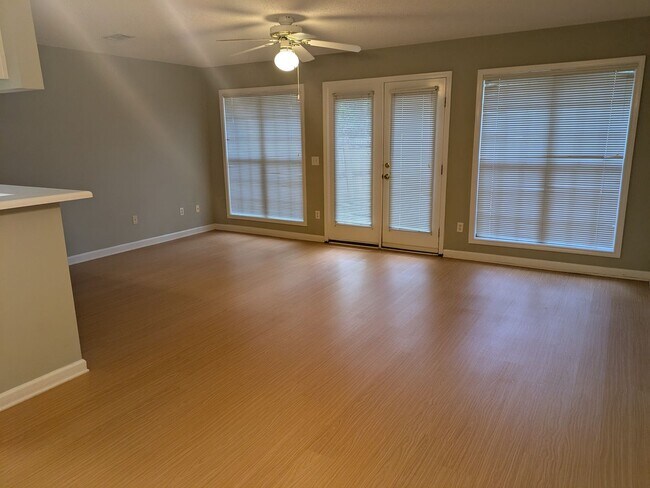 Foto del edificio - 178 Woodmere Dr