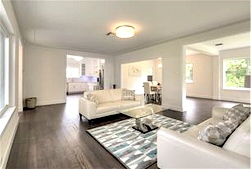 Foto del edificio - 555 NE 52nd St