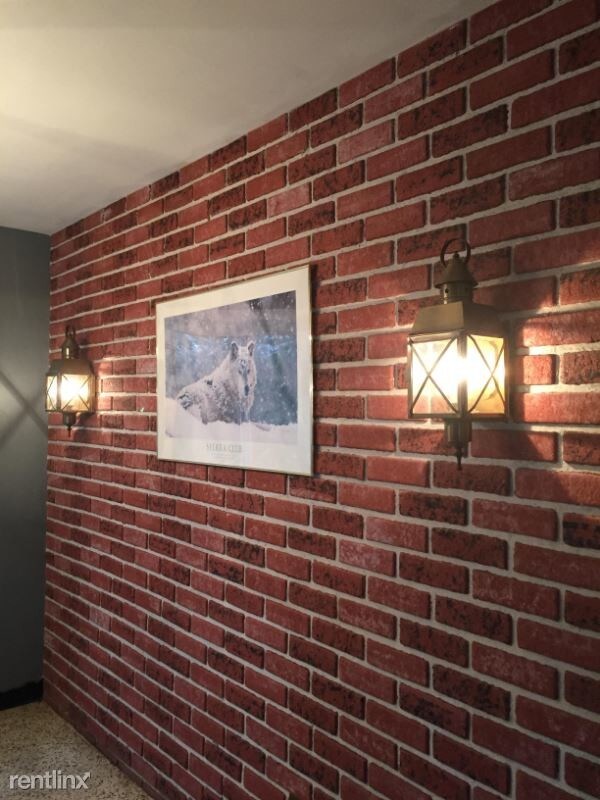 Foto del edificio - 2 br, 1 bath House - 210 W Gay St