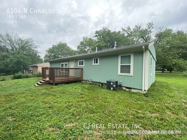 Foto del edificio - 6104 N Charlotte St