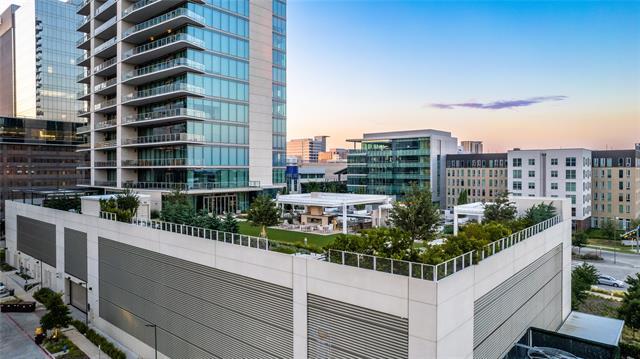 Foto del edificio - 7901 Windrose Ave.