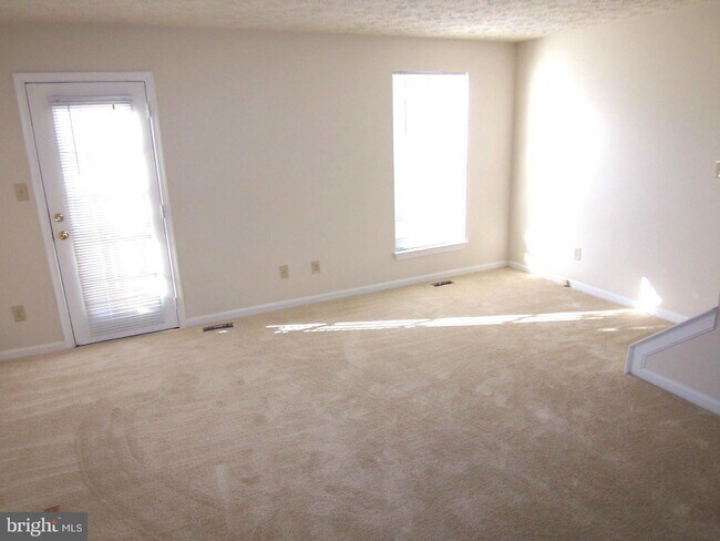 Building Photo - 502 Park Manor Cir