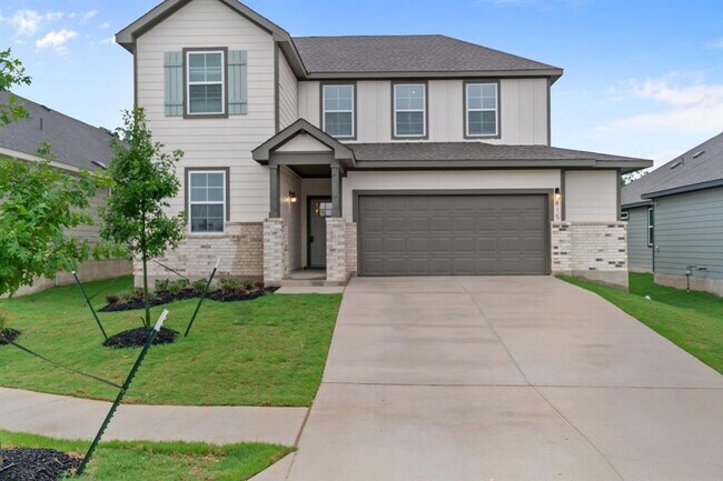 Building Photo - 415 Brooks Ranch Dr