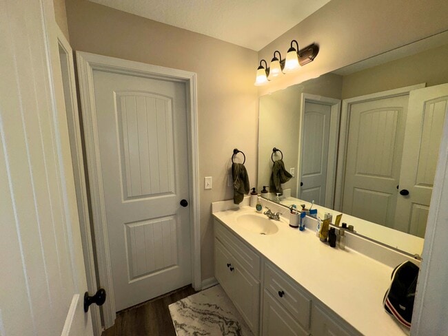 Building Photo - 416 Andover Dr