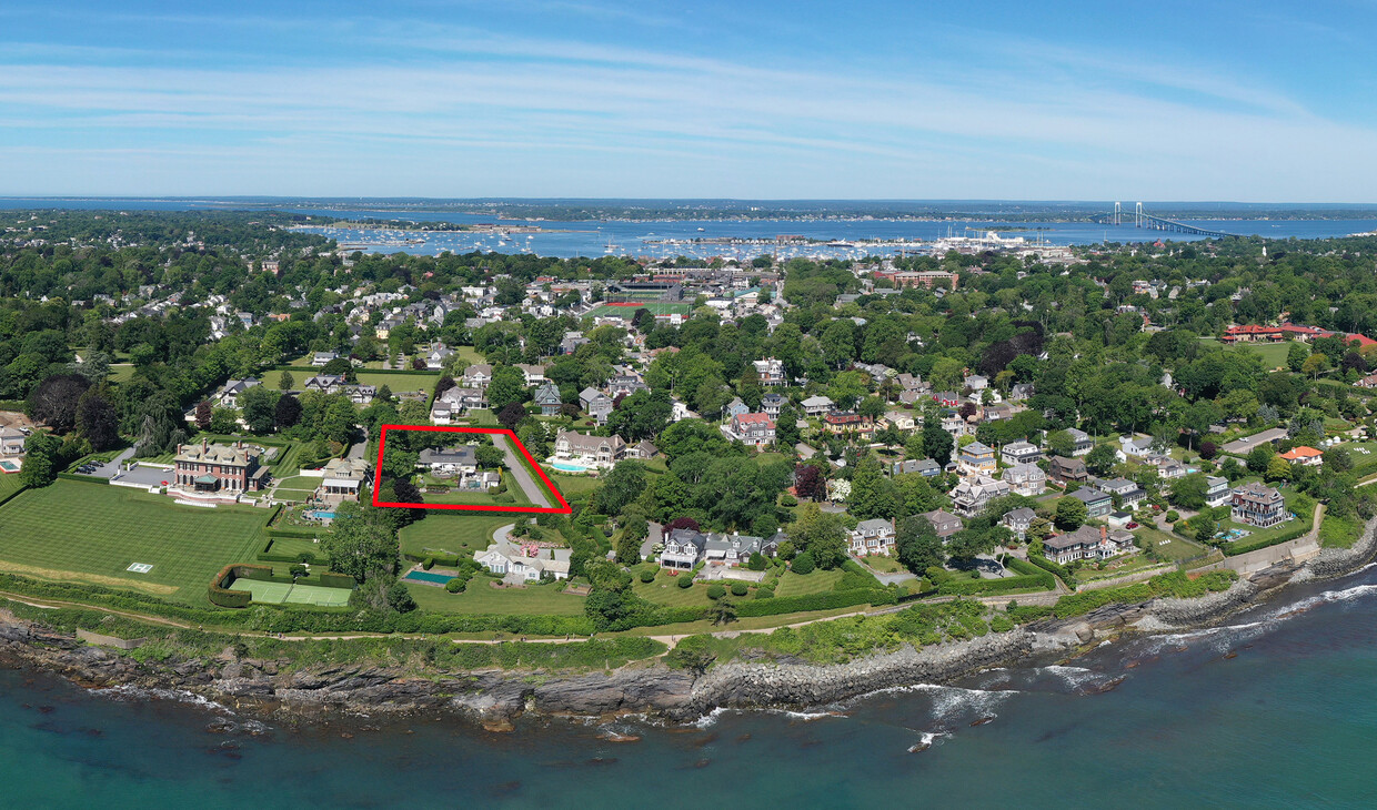 3 Barclay Sq, Newport, RI 02840 - House Rental in Newport, RI ...