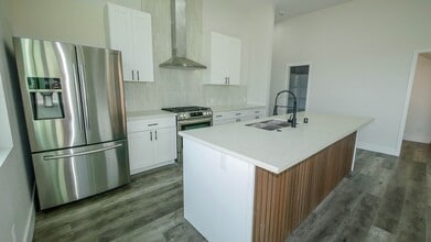 Building Photo - 5535-5539 Potomac St