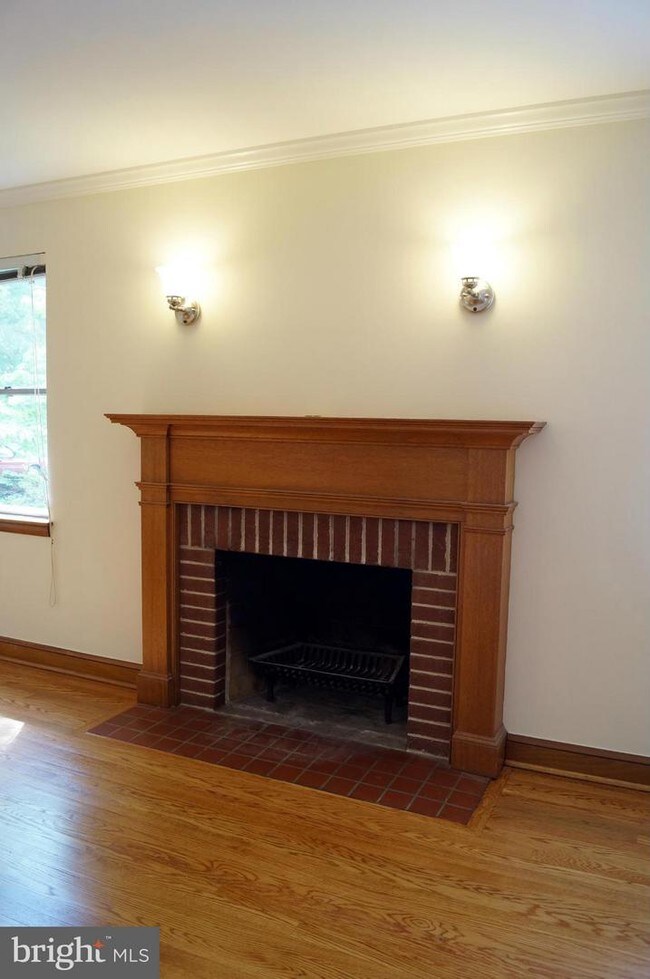 Foto del edificio - 5620 MacArthur Blvd NW