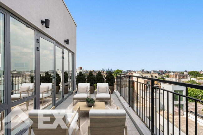 Foto del edificio - 105 Rogers Ave