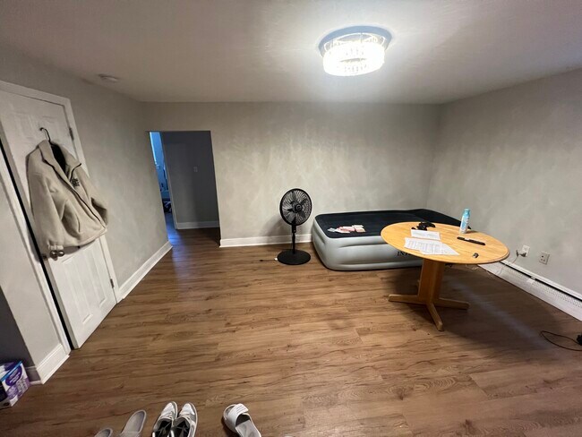 Foto del edificio - 63 Selkirk Rd