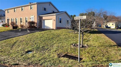 Building Photo - 4209 Iroquois St