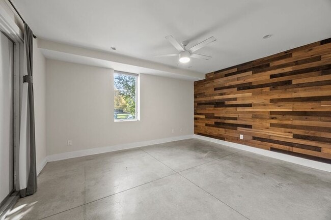 Building Photo - 1185 Gustavus Ln