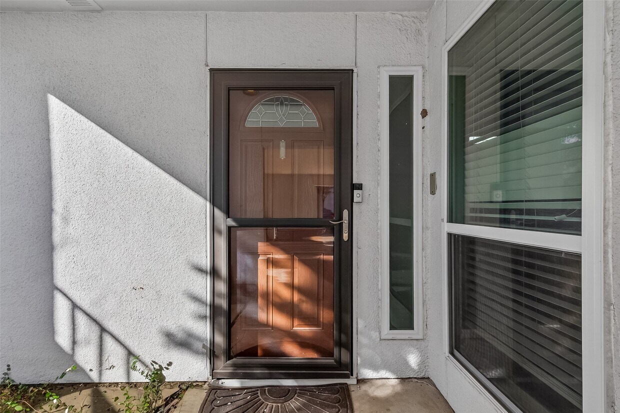 Foto del edificio - 7655 S Braeswood Blvd