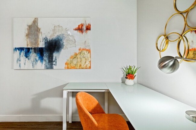 Foto del edificio - 10215 SE 6th St