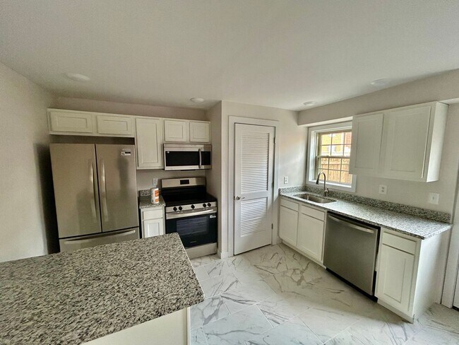 Foto del edificio - 2 Bedroom In Meadowthorpe !