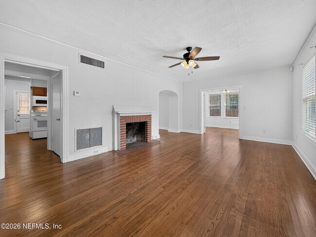 Foto del edificio - 1651 Flagler Ave
