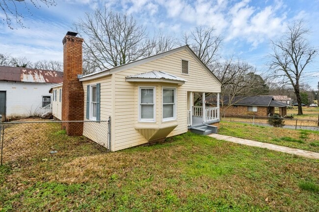 Building Photo - Affordable Comfort in Tuscaloosa – 2BR/1BA...