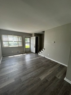 Building Photo - Spacious 2-bedroom 1 Bath Townhome