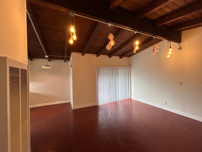 Living Room - 2450 Beverley Ave