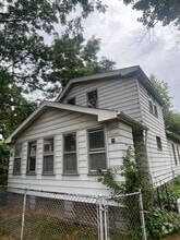 Building Photo - 6553 Newman Ave